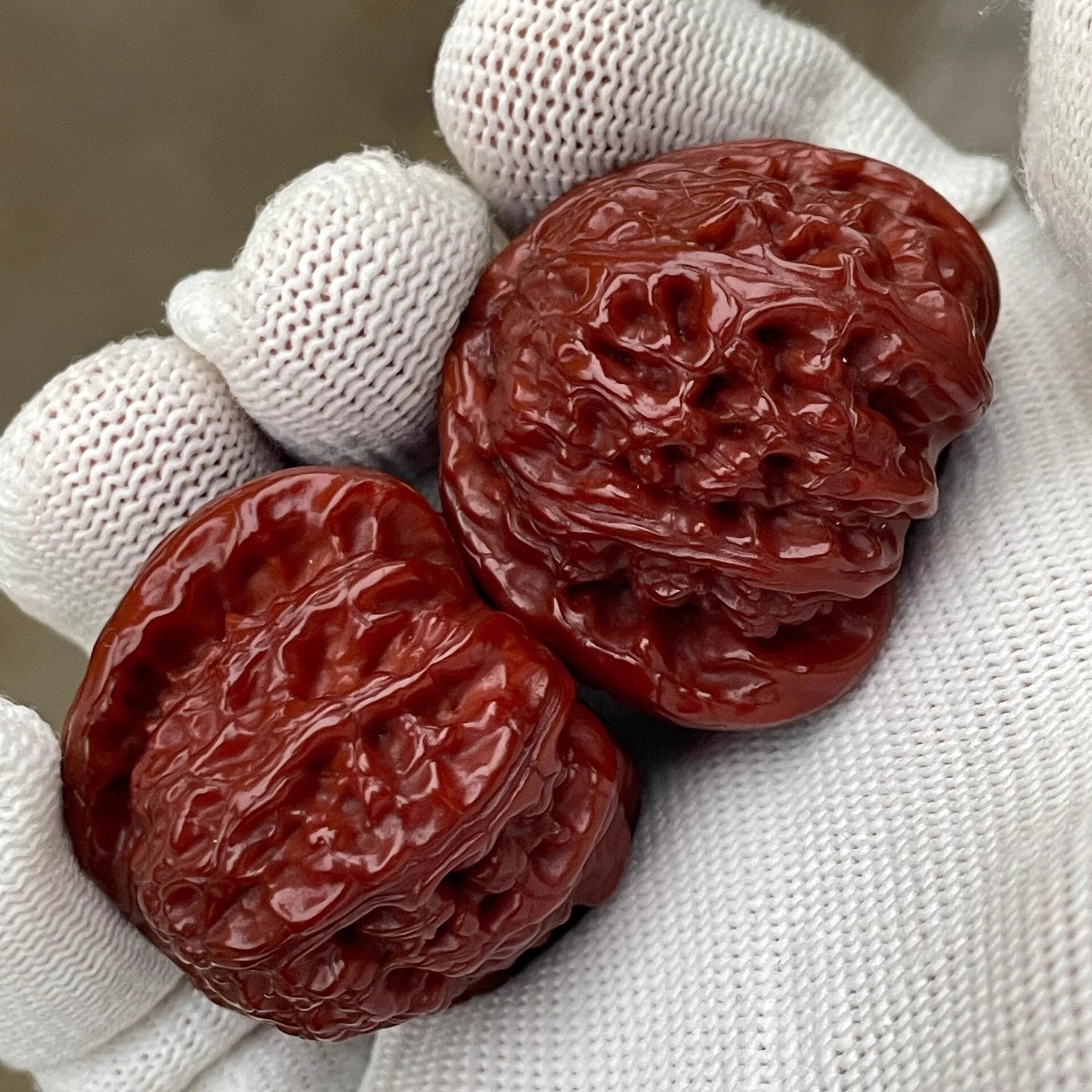 文玩核桃把玩盘玩官帽四座楼狮子头手把件手盘大手玩血麒麟纹