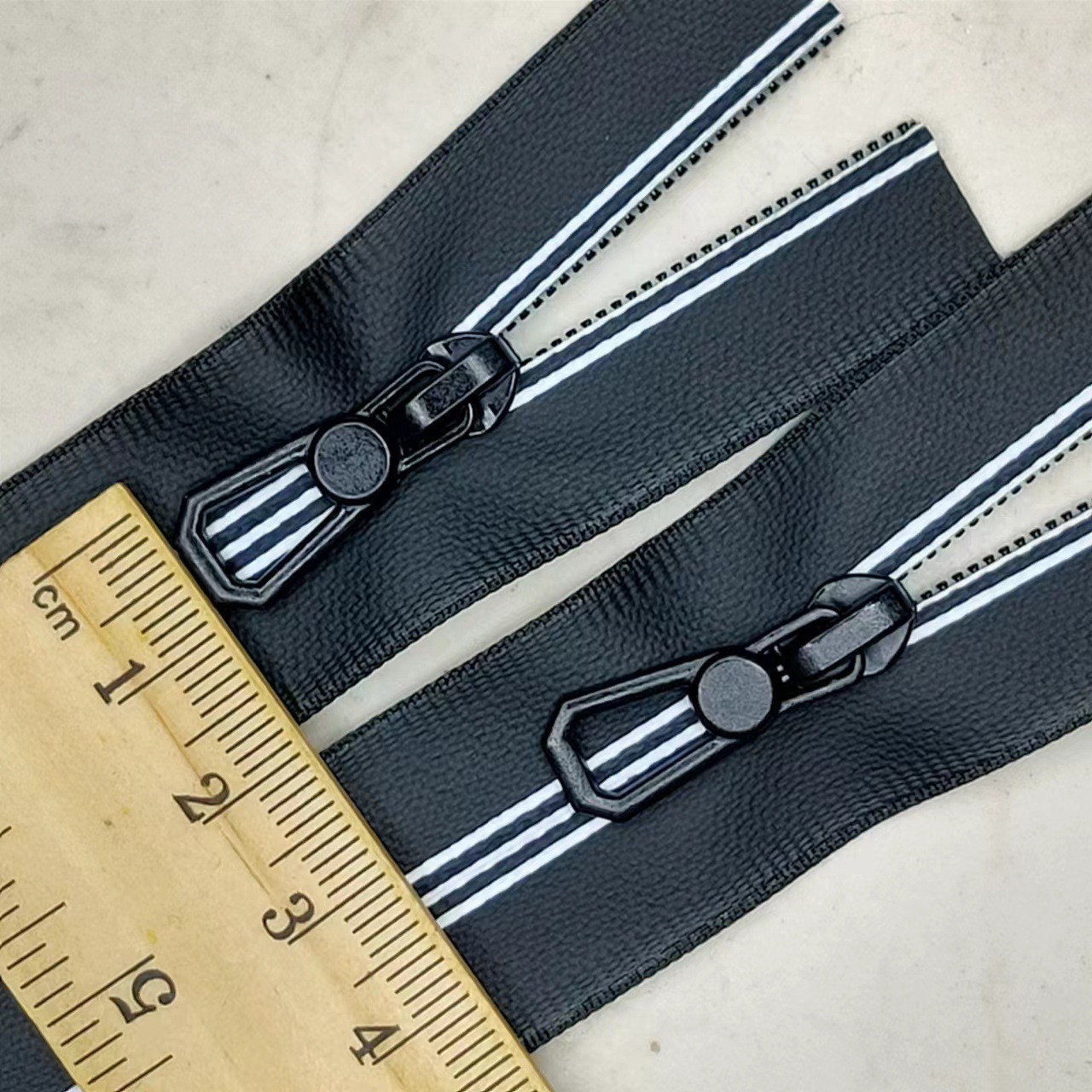 休闲裤口袋拉链3号国产tpu印花中间0.5三白条三精品网单运动闭尾