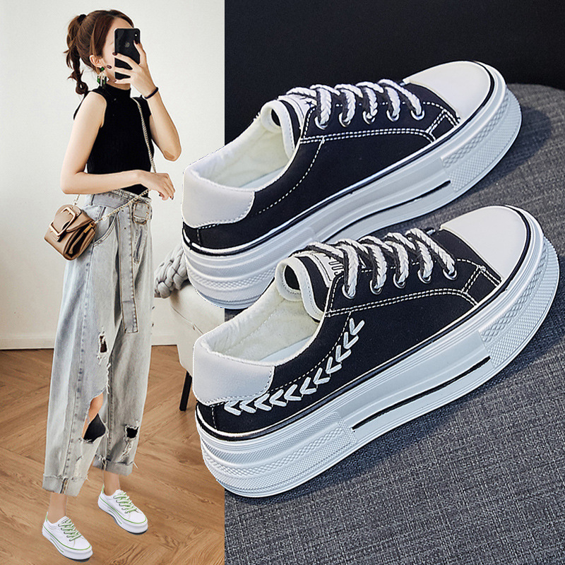帆布鞋女2024新款厚底夏季新款薄款透气百搭休闲黑色女款运动板鞋
