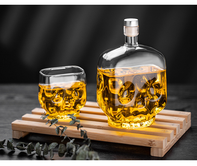高硼硅耐热耐冷玻璃酒壶 骷髅玻璃酒瓶 精品创意醒酒器 烈酒器