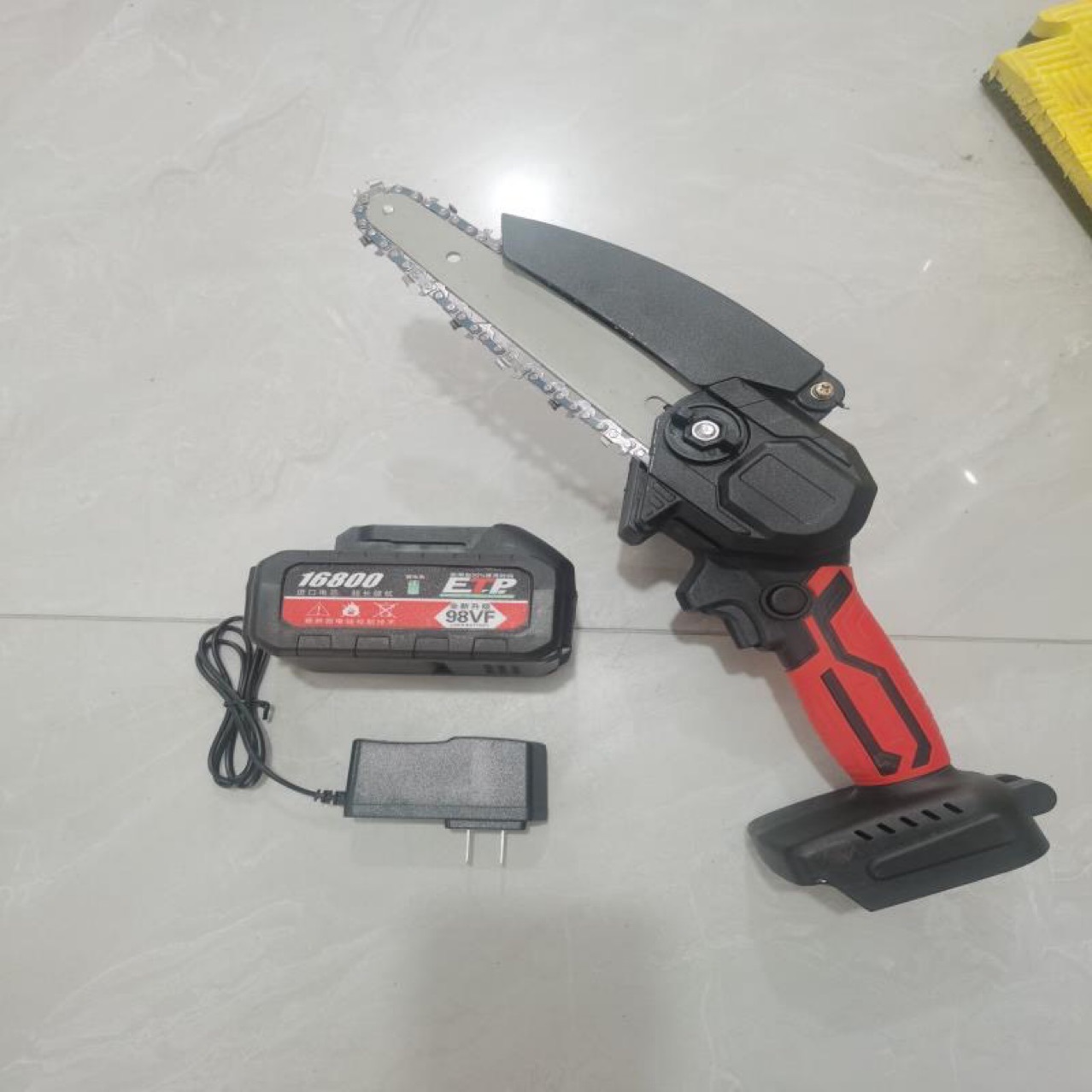 锂电锯充电式电锯家用小型电链锯小型锯柴手持电动链锯砍伐木锯
