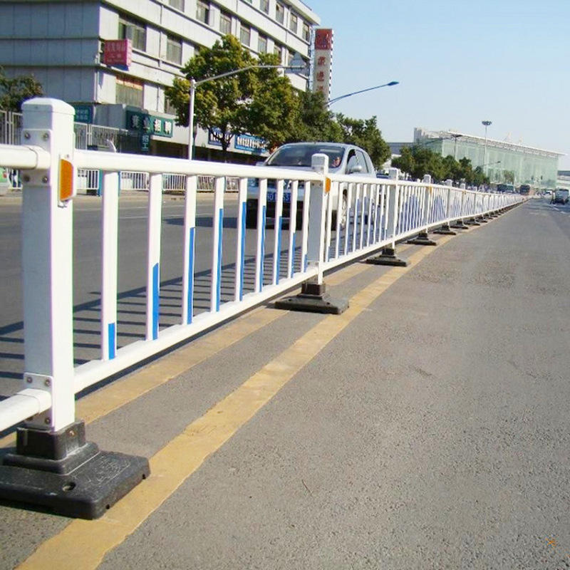 市政护栏 道路中央防撞隔离栏城市人行道马路交通设施公路防护栏