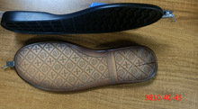 厂家直供 新品上市 PVC成型底 牛筋鞋底 男皮鞋底出口外贸