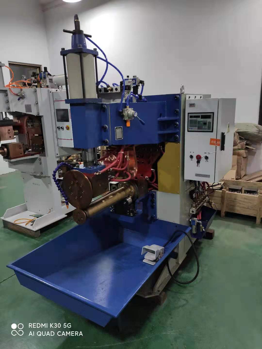 厂家批发 fn系列电极壳缝焊机 银瓦双驱动逆变缝焊机 滚焊机