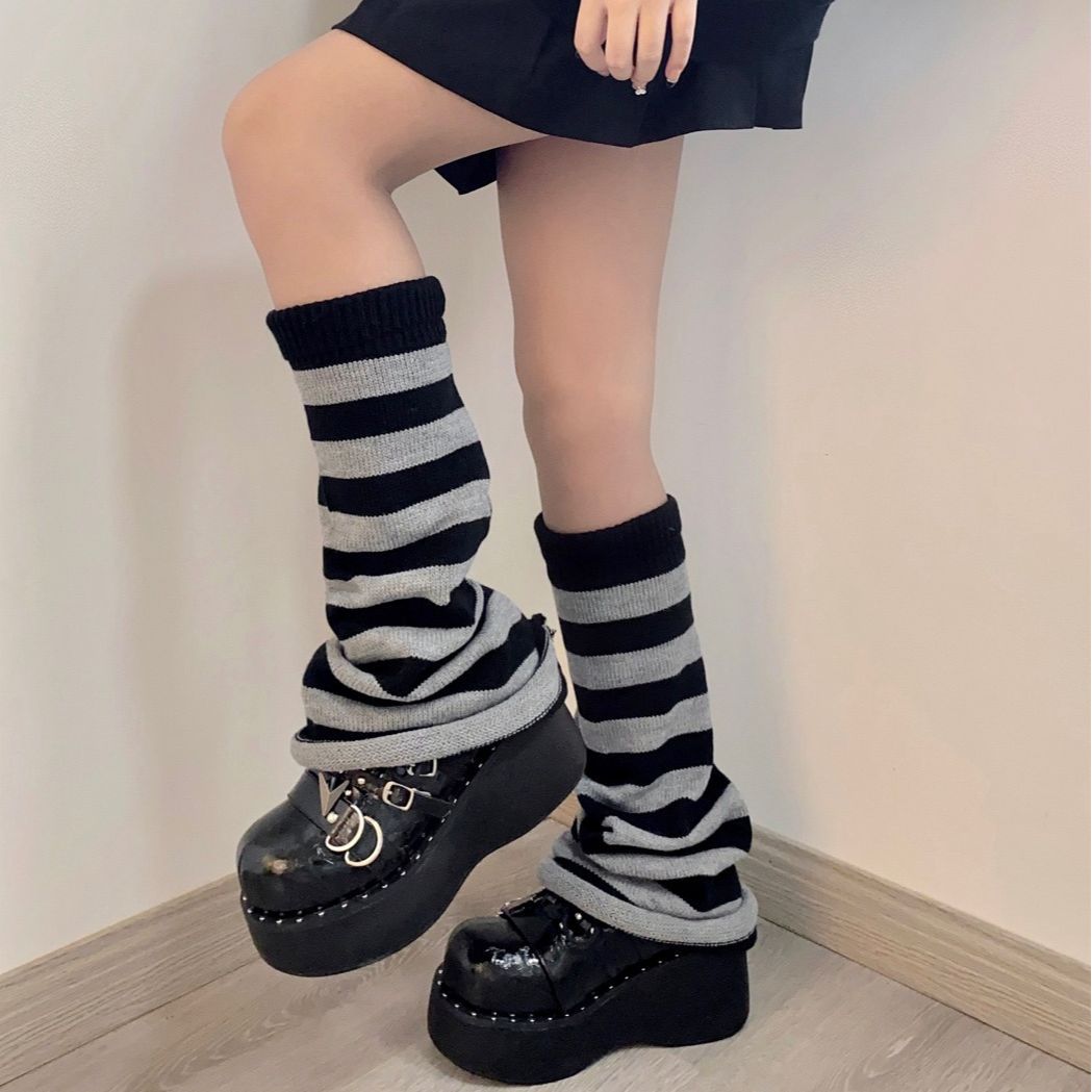 New Spring and Autumn Fashion Horn Stockings Women's JK Group Set Slimming and Wide Leg Wool Knee Pads Thin Leg Socks