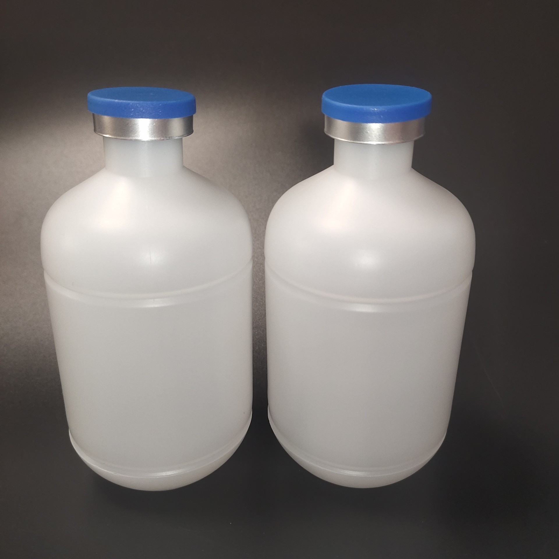 厂家现货供应250ml 兽用塑料疫苗兽药瓶配胶塞铝盖 液体分缓释剂