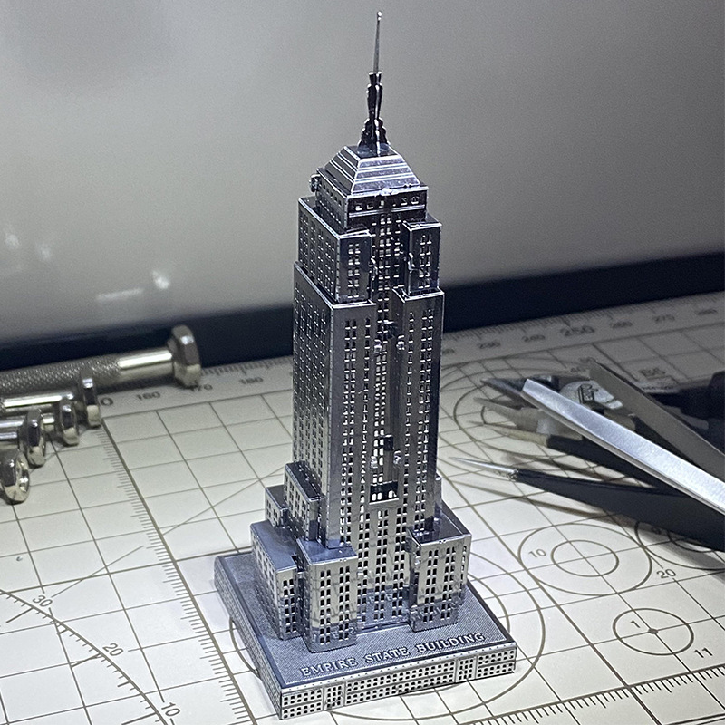 爱拼 全金属不锈钢铁艺建筑diy拼装模型 3d迷你立体拼图 帝国大厦