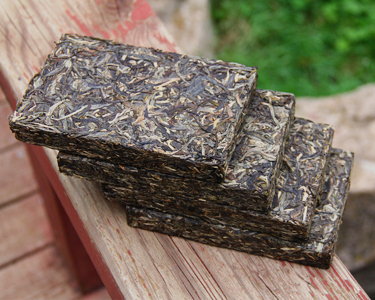 厂价批发冰岛普洱茶生茶云南勐库茶砖大树茶春茶250g砖茶纯料压制