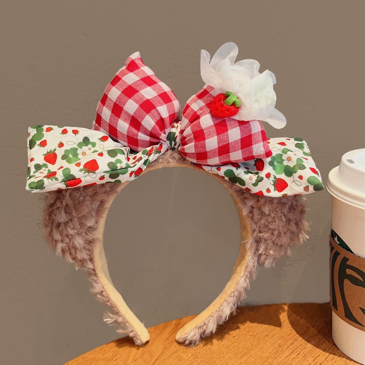 乐园拍照新款卡通发箍兔耳朵头箍少女可爱发卡米妮儿童蝴蝶结头