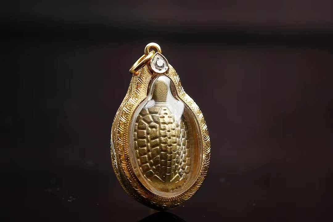 泰国佛牌批发 龙婆银瓦台南财龟 佛饰吊坠