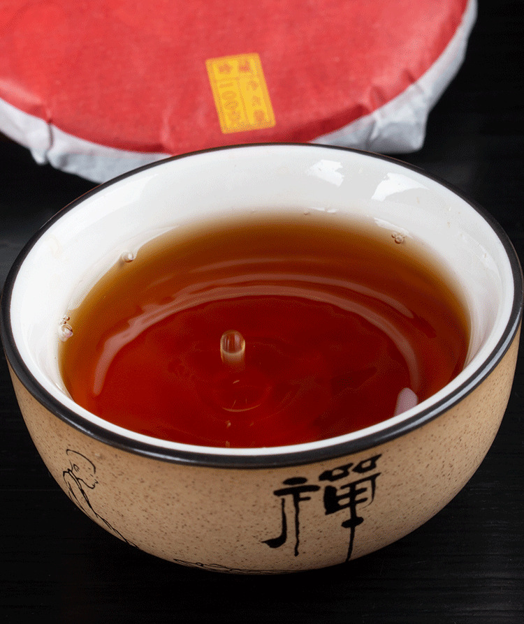 批发红茶小饼100克 云南滇红茶饼 高山春茶 小香甜 琥珀滇红