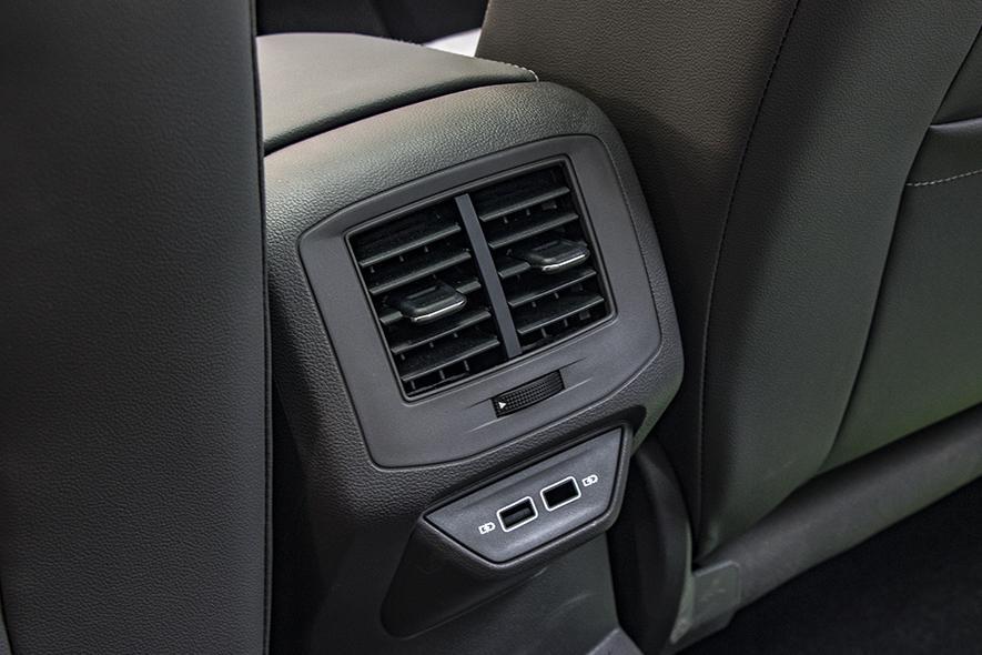 适用于大众t-roc探歌后排出风口小改装探歌后排出风口小汽车用品