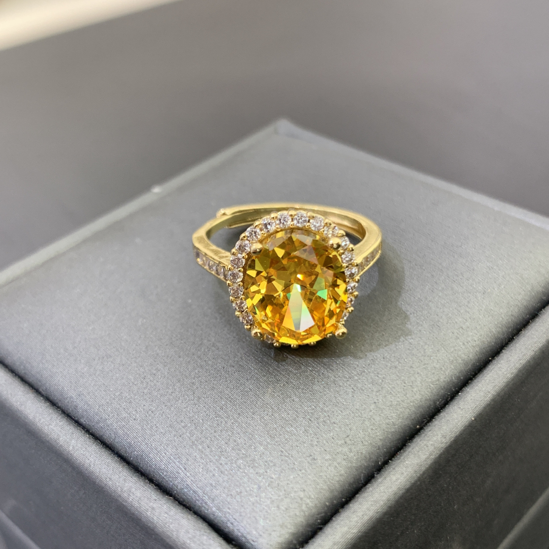 网红抖音直播彩宝饰品仿天然托帕石紫水晶黄晶橄榄石红石榴戒指