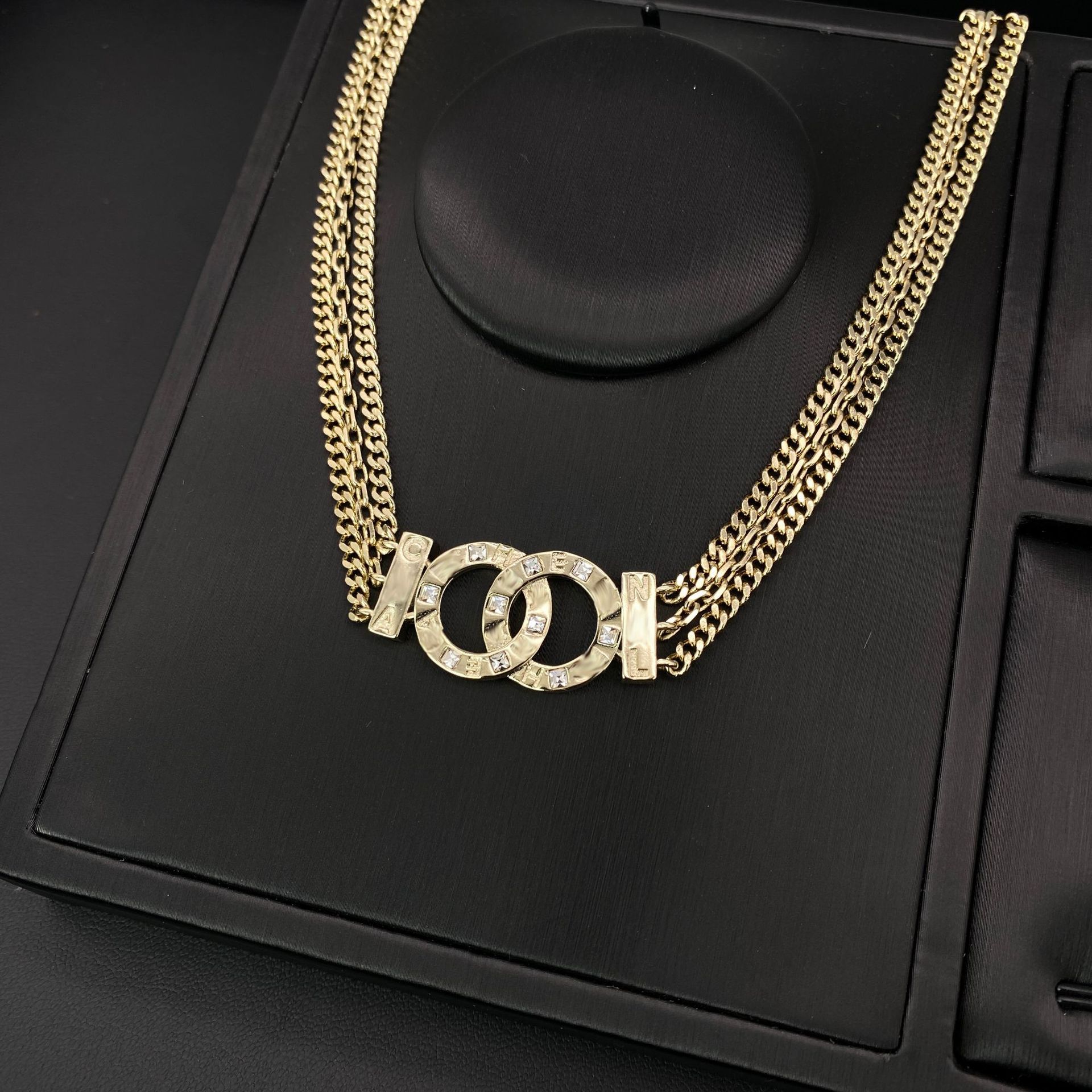 宝格丽小扇子项链