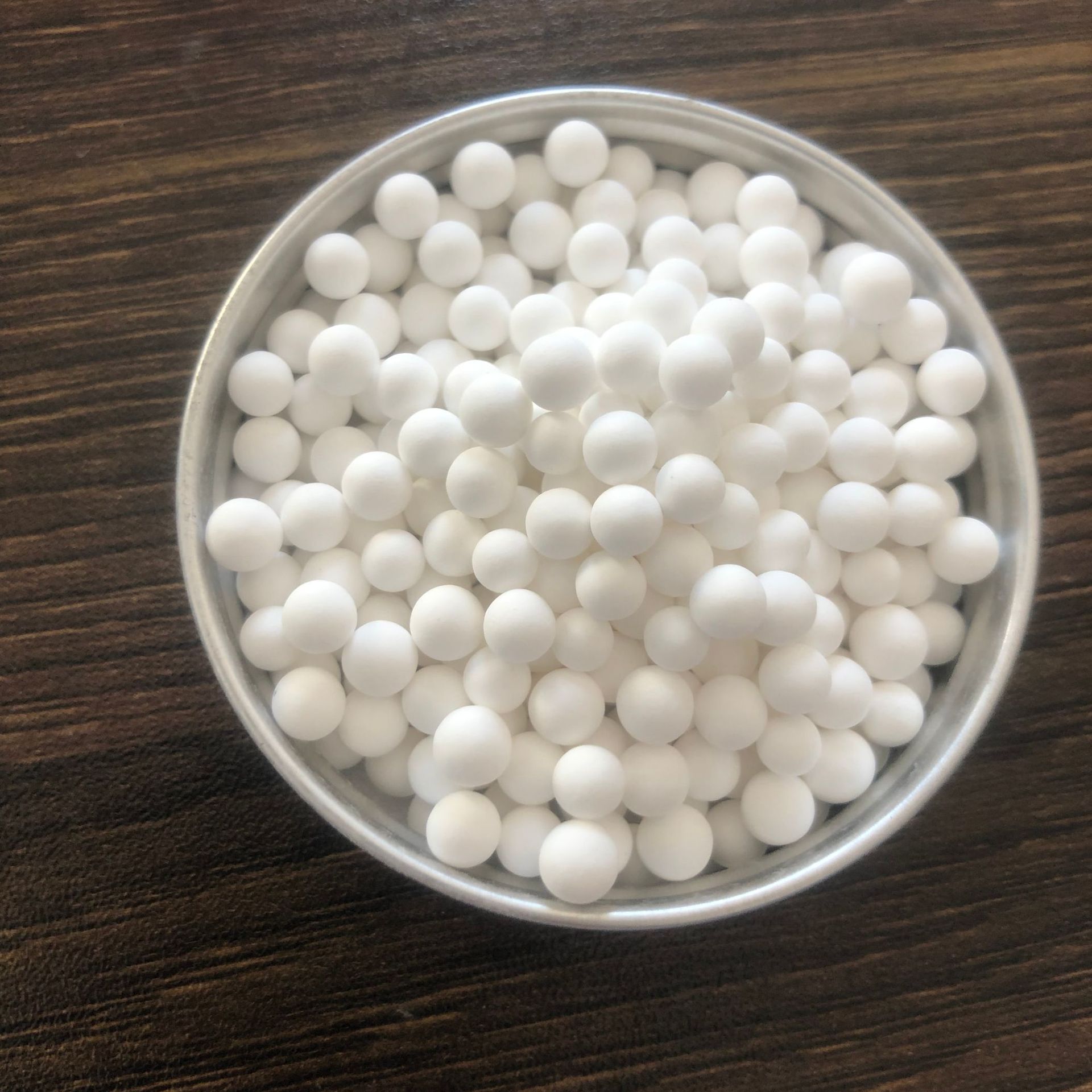 除氯杀菌吸附性能力强 水龙头过滤球 第三代光面亚硫酸钙球