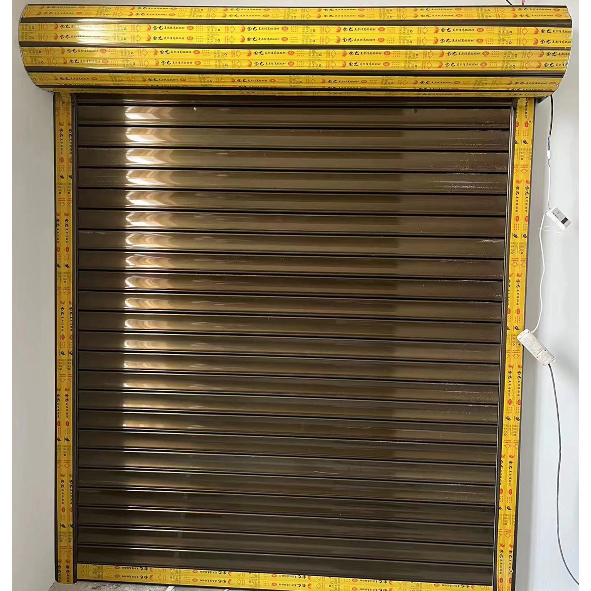 铝合金卷帘门白色香槟色 灰色抗风卷帘门 彩钢板卷闸门