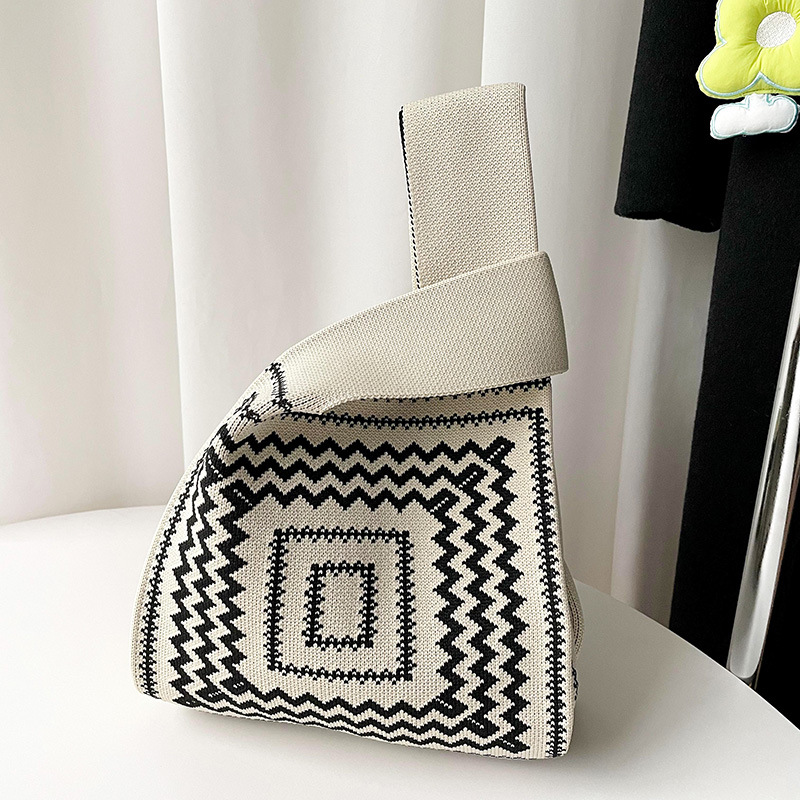 Bag Women's Special-Interest Design Advanced Texture Knitted Shoulder Bag Large Capacity Underarm Bag Portable Tote Bag Woven Bag