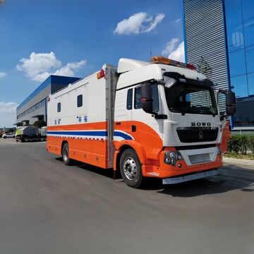 湖北随州4米2流动餐车移动做饭车喜事包席车家政服务餐饮车