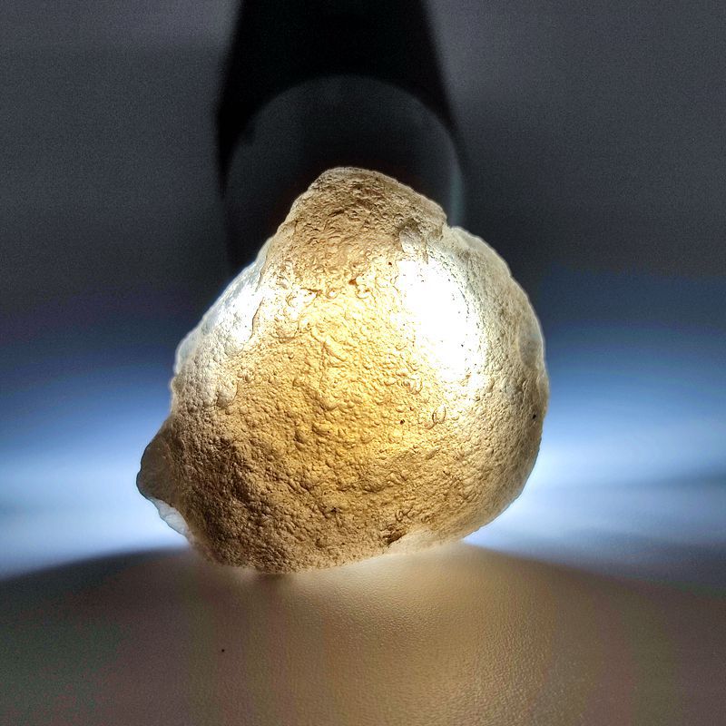 印尼玻璃陨石原石亚利桑那陨石冲击玻璃天狼星原石科普教学标本