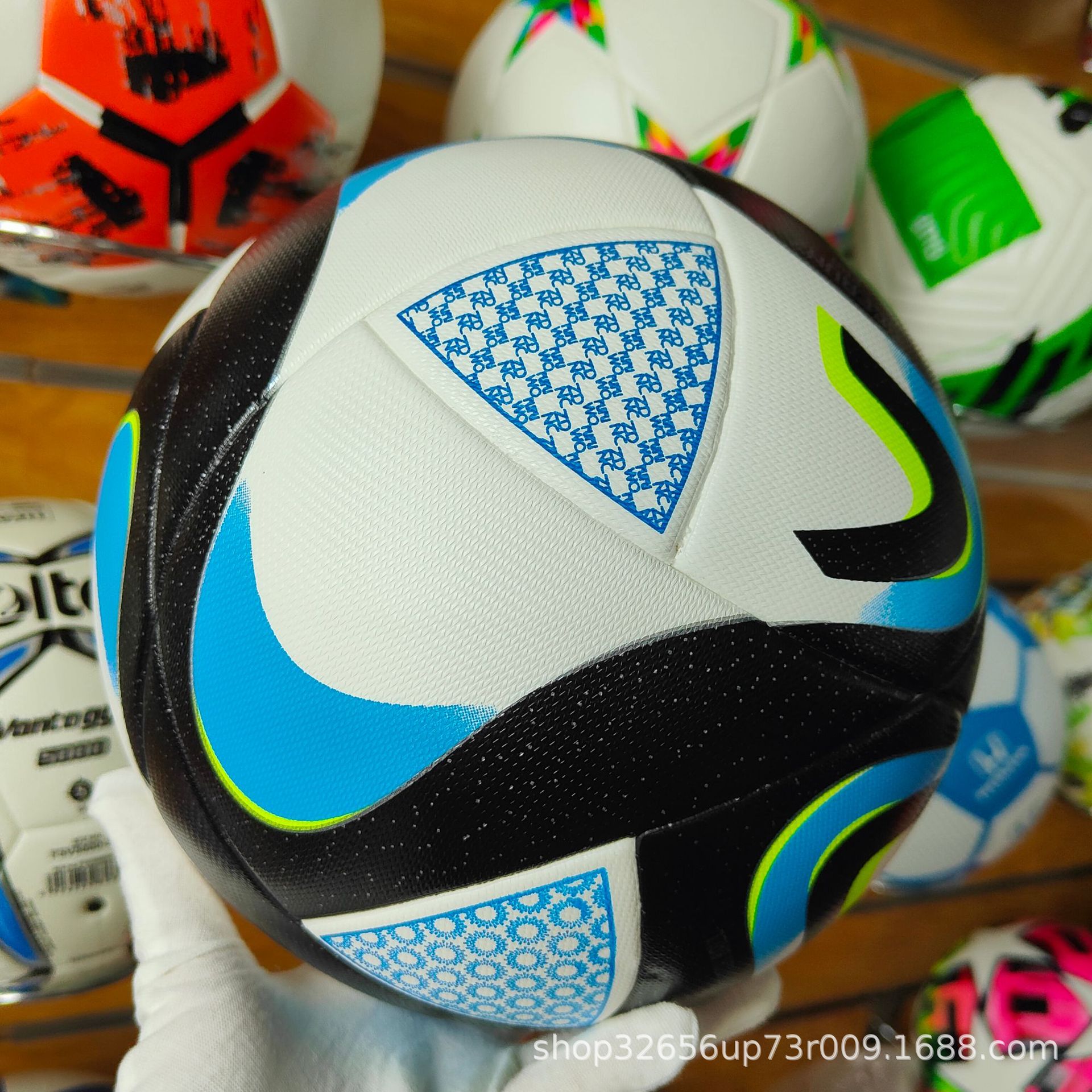 Wholesale Student No. 5 Ball Youth Training Ball Competition World Cup 20 Pieces Thickened Pu Football Factory in Stock