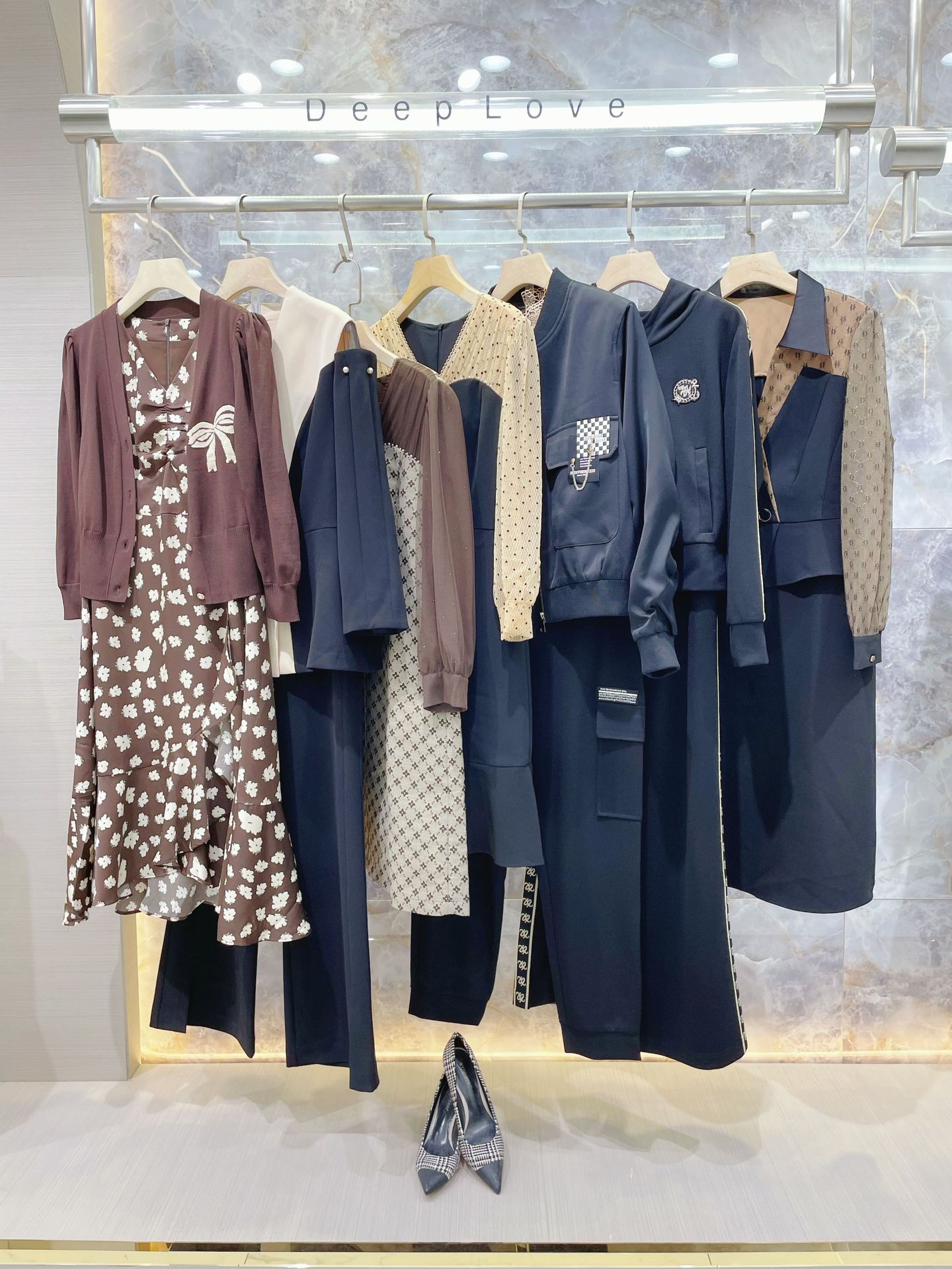 尤西子秋装连衣裙剪标杂款尾货品牌折扣女装一手货源衣服地摊批发