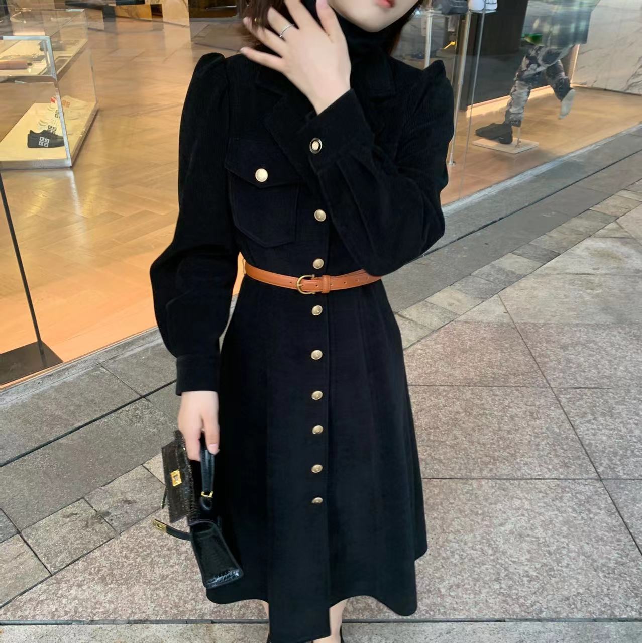 灯芯绒连衣裙女2022秋季新款法式经典气质感收腰长裙搭配大衣裙子