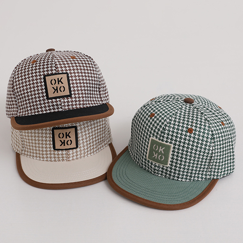 外贸帽子儿童平沿棒球帽欧美条纹格子ok贴标字母嘻哈帽个性鸭舌帽