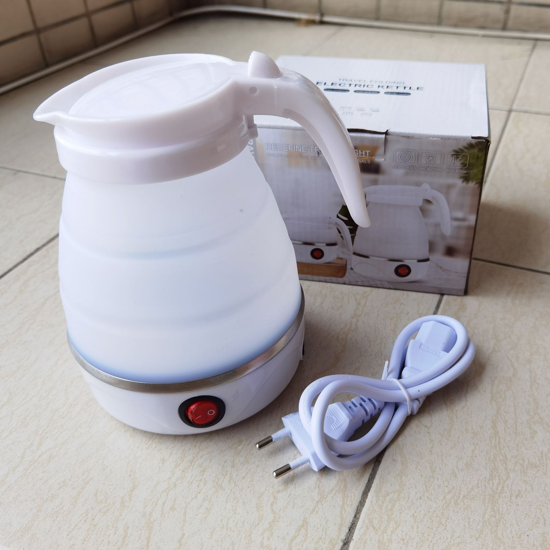 外贸折叠水壶出差高铁旅行迷你便携烧水壶自动断电保温硅胶开水壶