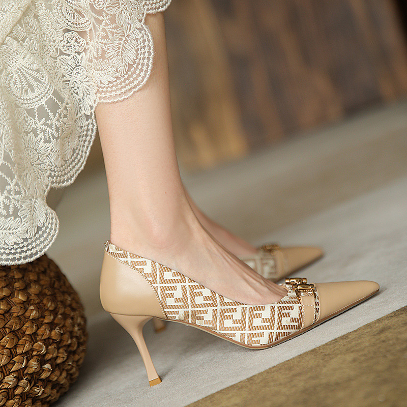 2022春夏季新款女皮鞋尖头细高跟鞋金属拼色牛皮四季鞋时装单鞋女