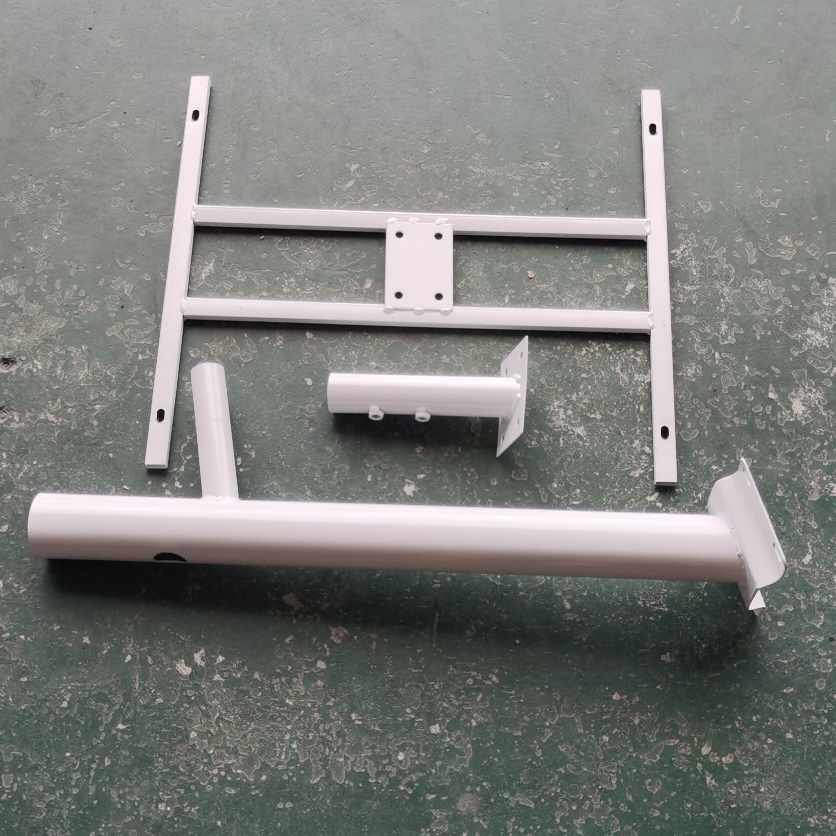 0成交1916件太阳能路灯配件光伏支架吸墙锁杆多用的58管加圆盘小金豆