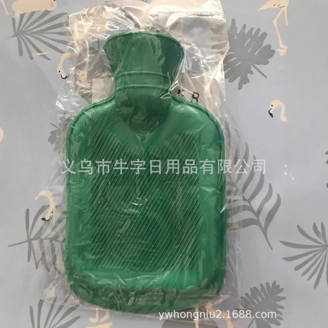 鸿牛厂家直供冬季注水橡胶保暖热水袋安全环保加厚充水暖手宝
