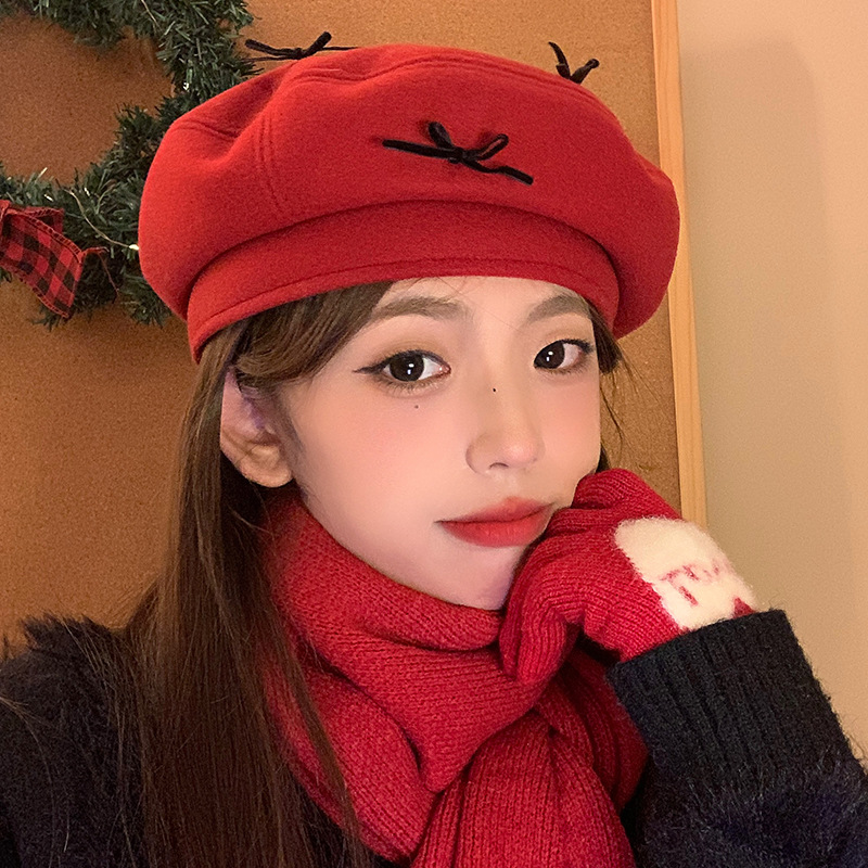 毛呢贝雷帽红色蝴蝶结女秋冬季2023新款复古新年画家帽显脸小帽子