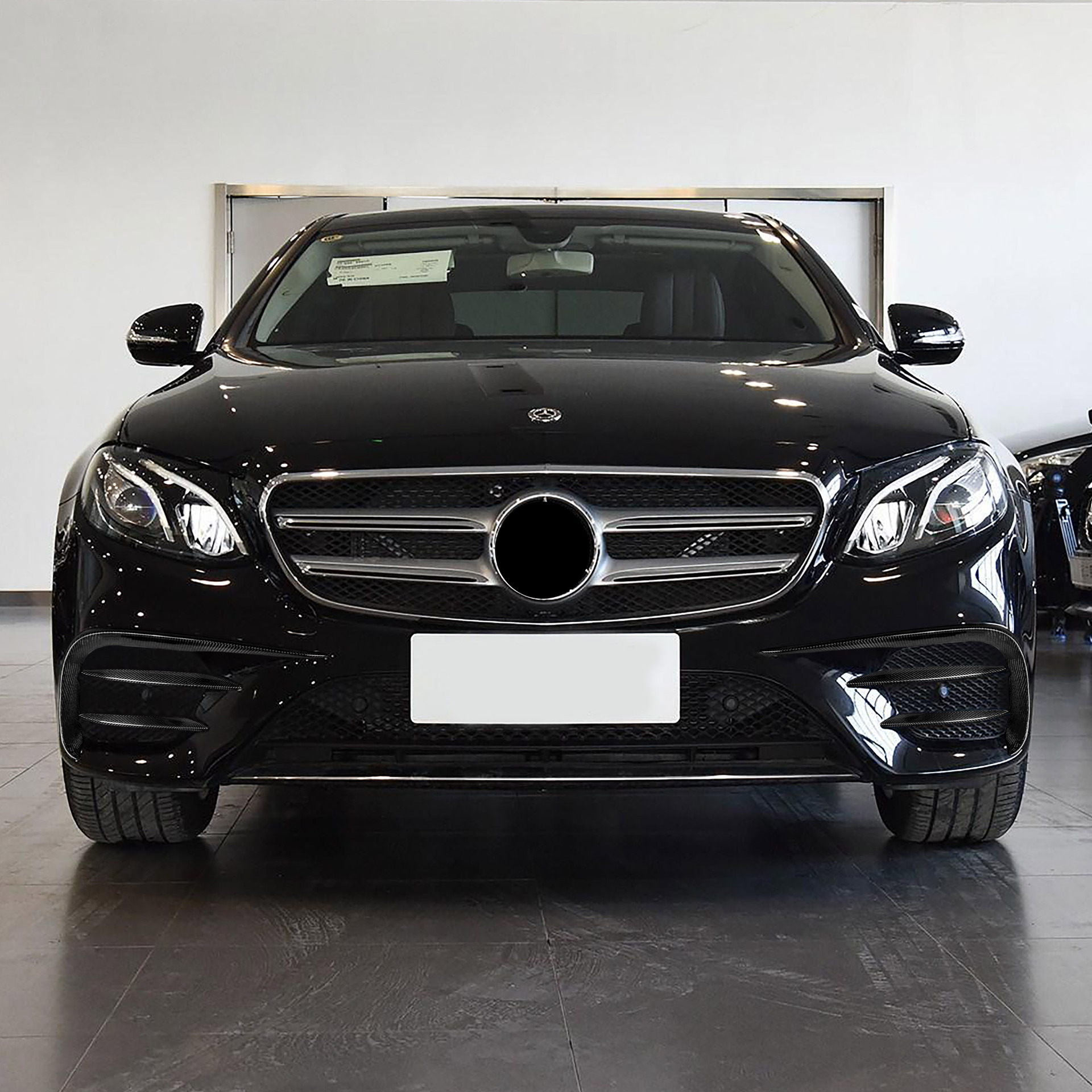 适用奔驰w211w212w213 e200e300e260e320(17-20)碳纤维雾灯风刀