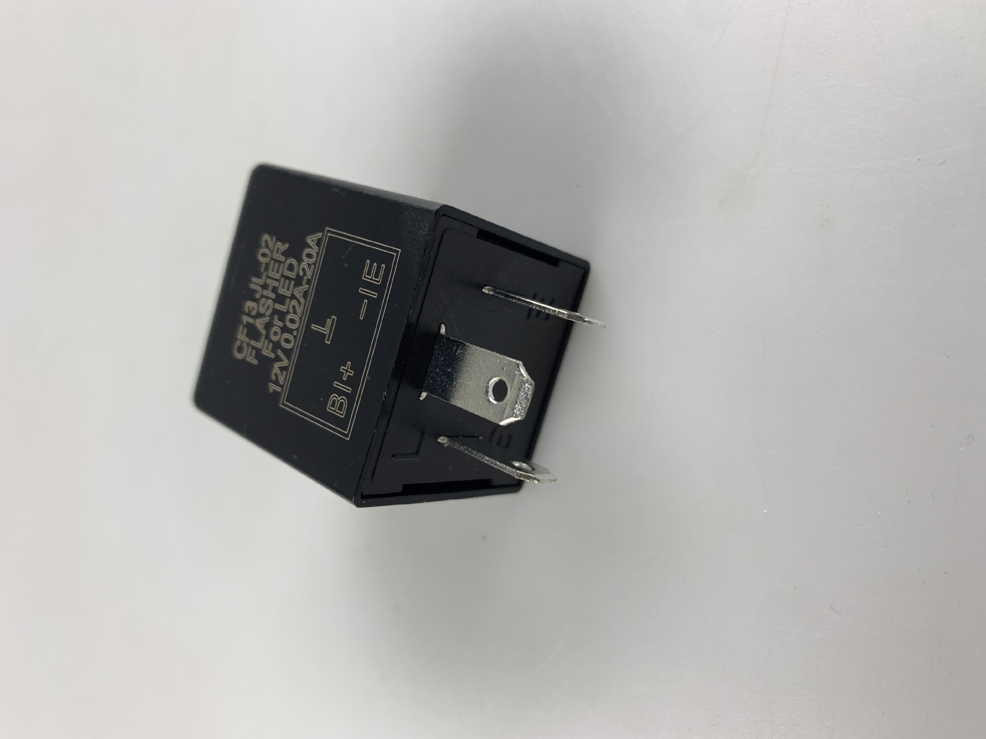 淏汇可调速led转向灯电子继电器3pin cf13 cf14闪光器继电器c0206