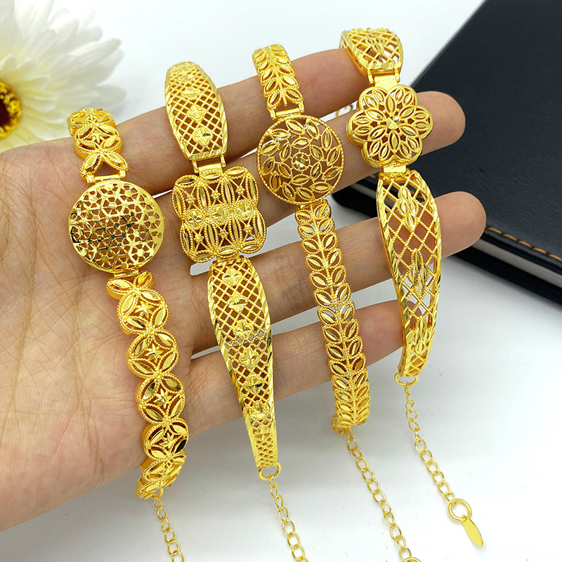 Aini Deyue Nansha Gold Bracelet Female Hollow Flower Geometric Bracelet Gold-Plated Copper Jewelry Vintage Court Style Jewelry