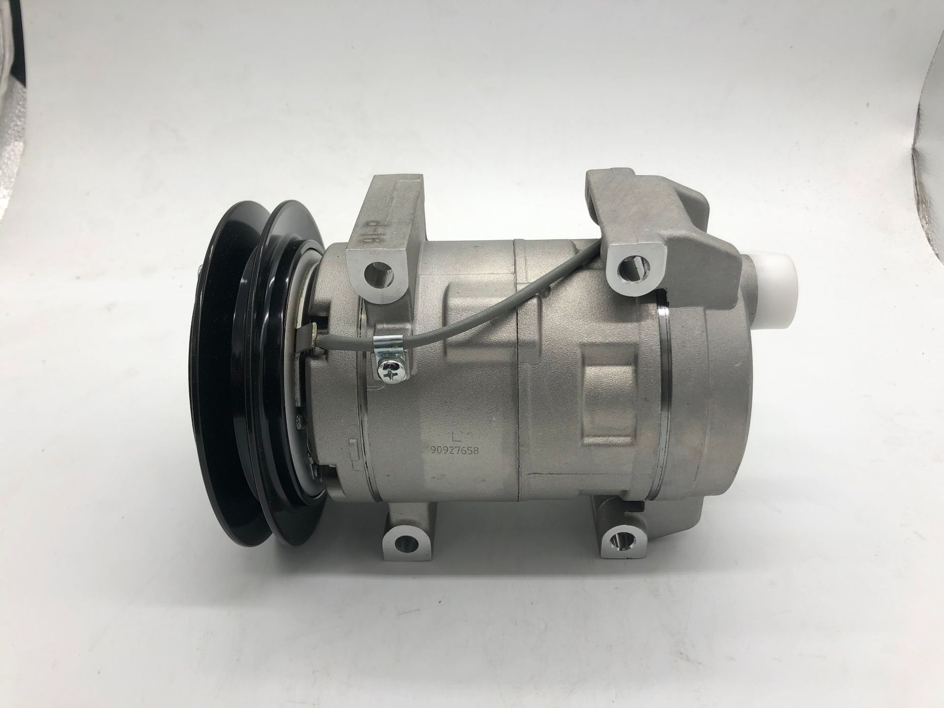 汽车空调压缩机