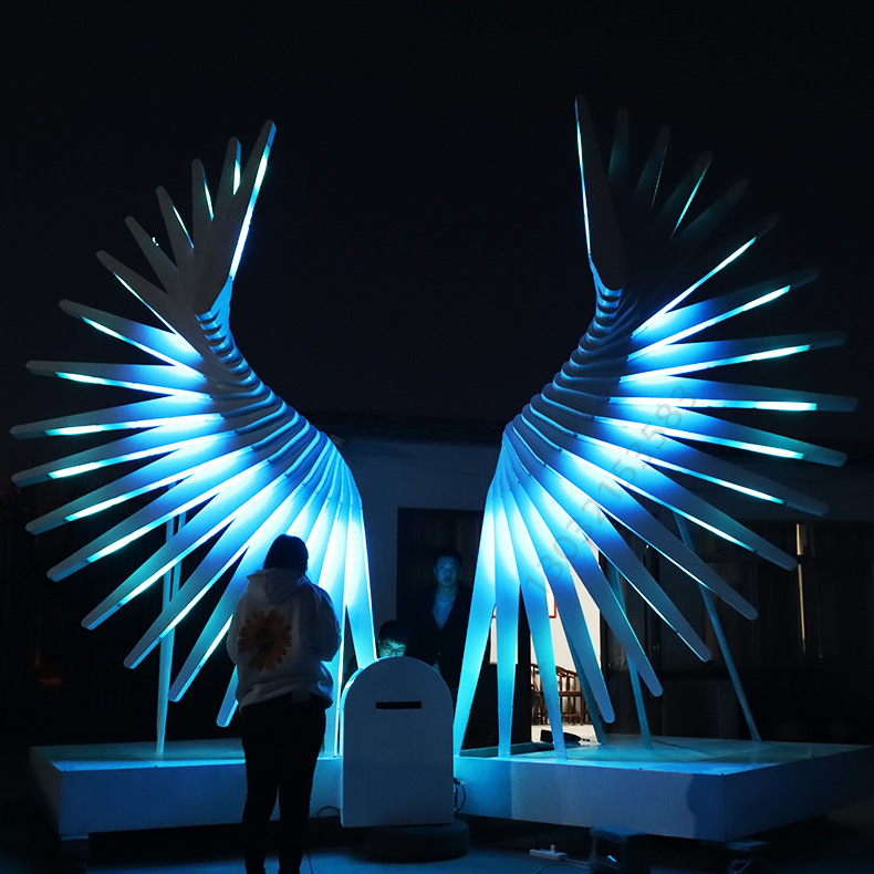 2022新款人体感应互动装置led七彩发光翅膀 网红打卡拍照艺术装置