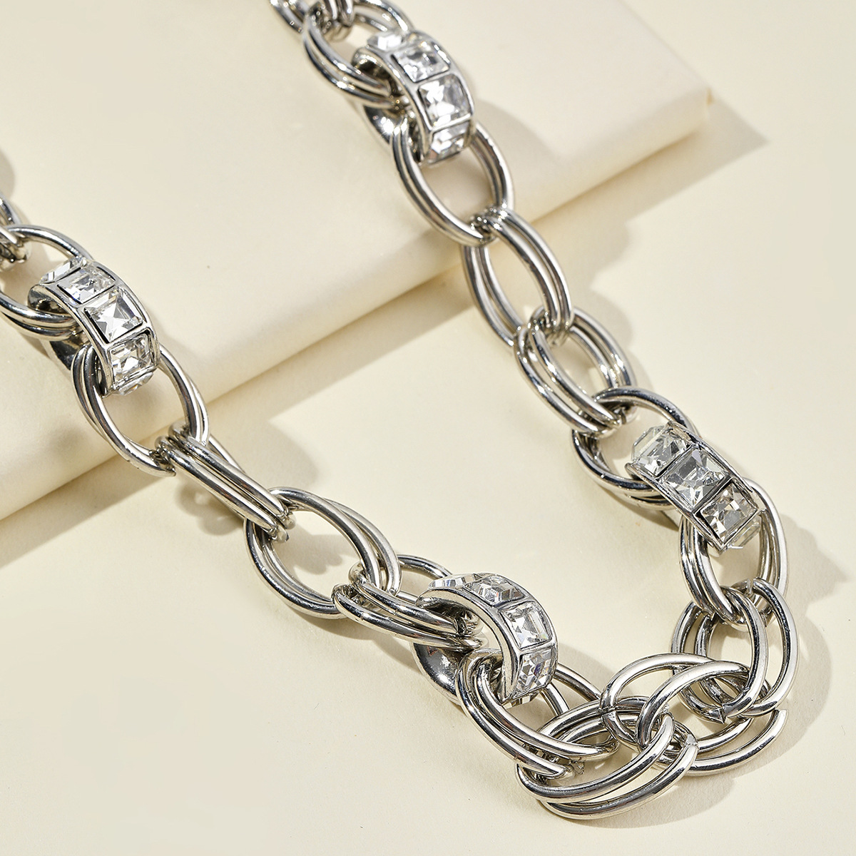 新款ins风圆圈拼接短款项链镶钻气质项链男韩版百搭 衬衣链配饰