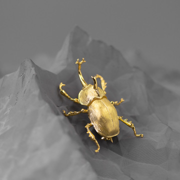 厂家直供原创物色 圣斗士 纯银s925个性帅气仿真独角仙甲虫胸针