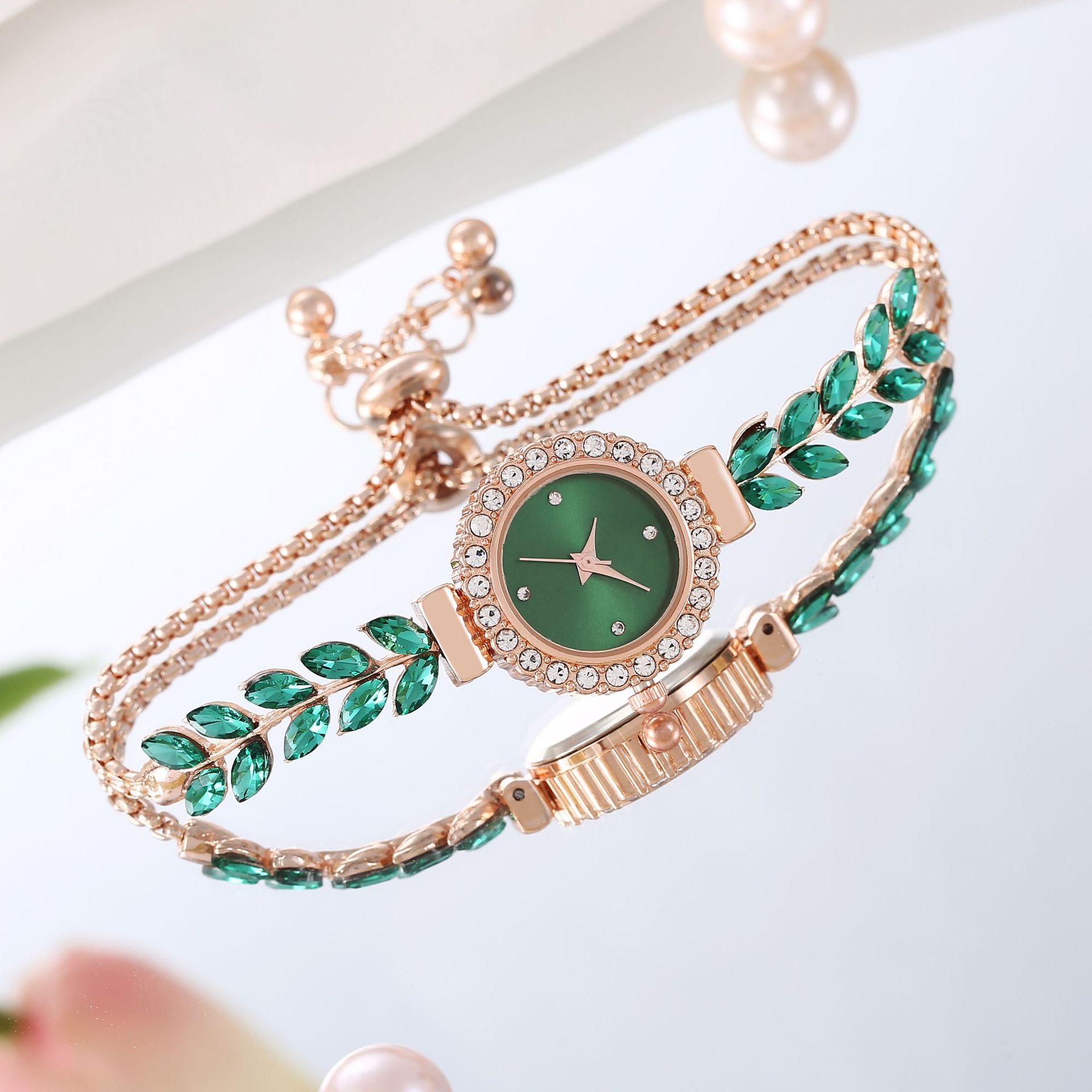 New Fashion Green Leaf Thin Band Diamond round Women's Watch Free Adjustment Bracelet Watch Women's Quartz Watch Wholesale