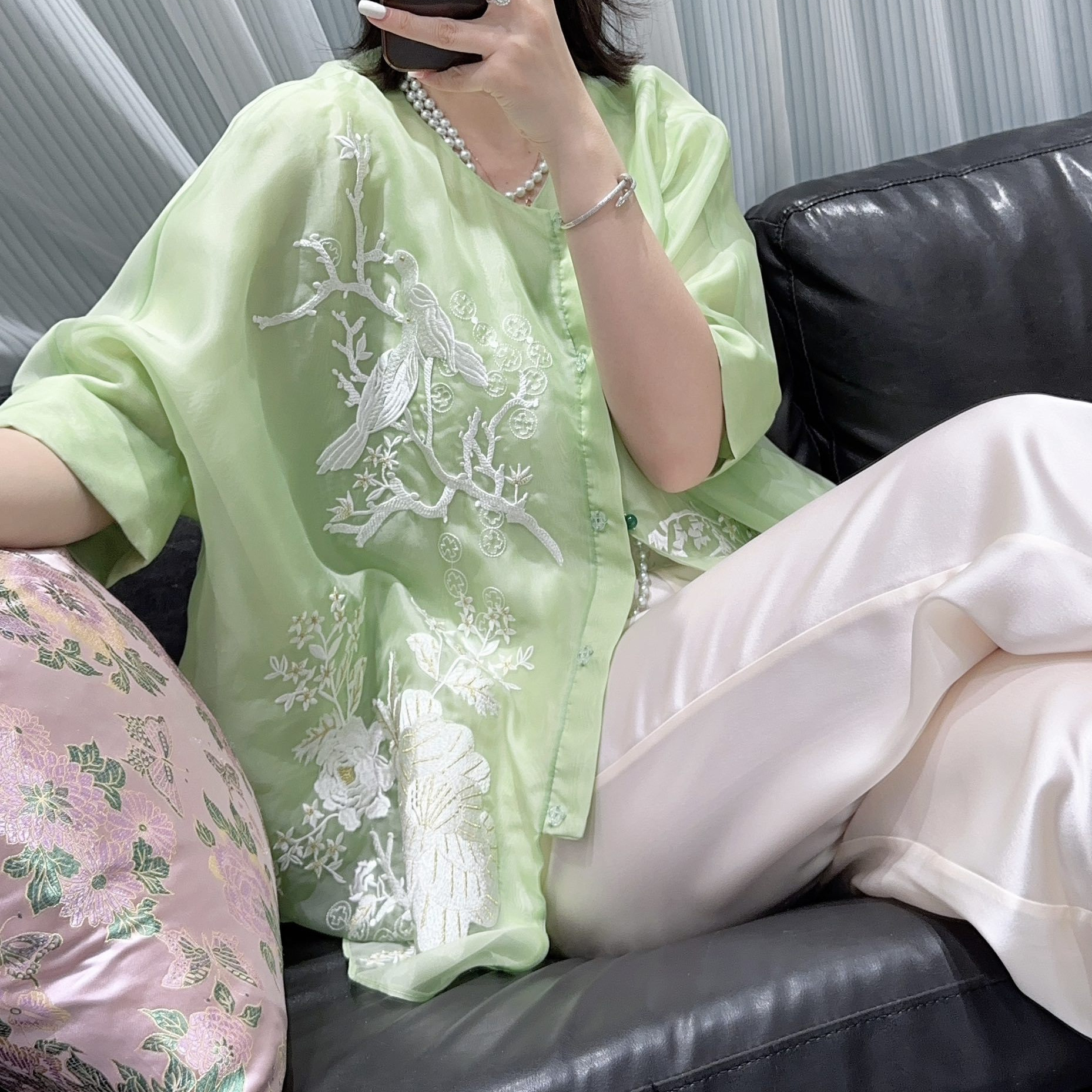 南油批发女装真丝欧根纱衬衫篙奢真丝欧根纱花朵刺绣国风衬衫上衣