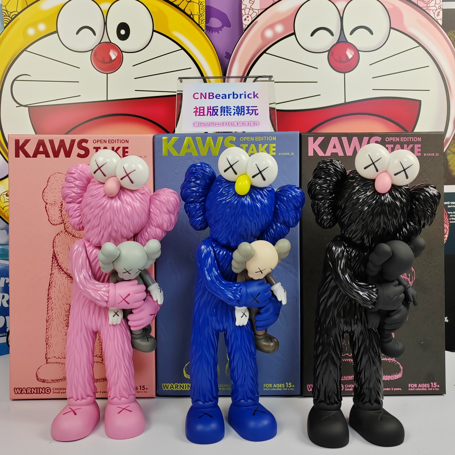 考斯kaws take抱娃 潮玩公仔玩偶手办装饰摆件彩盒装带镭射标