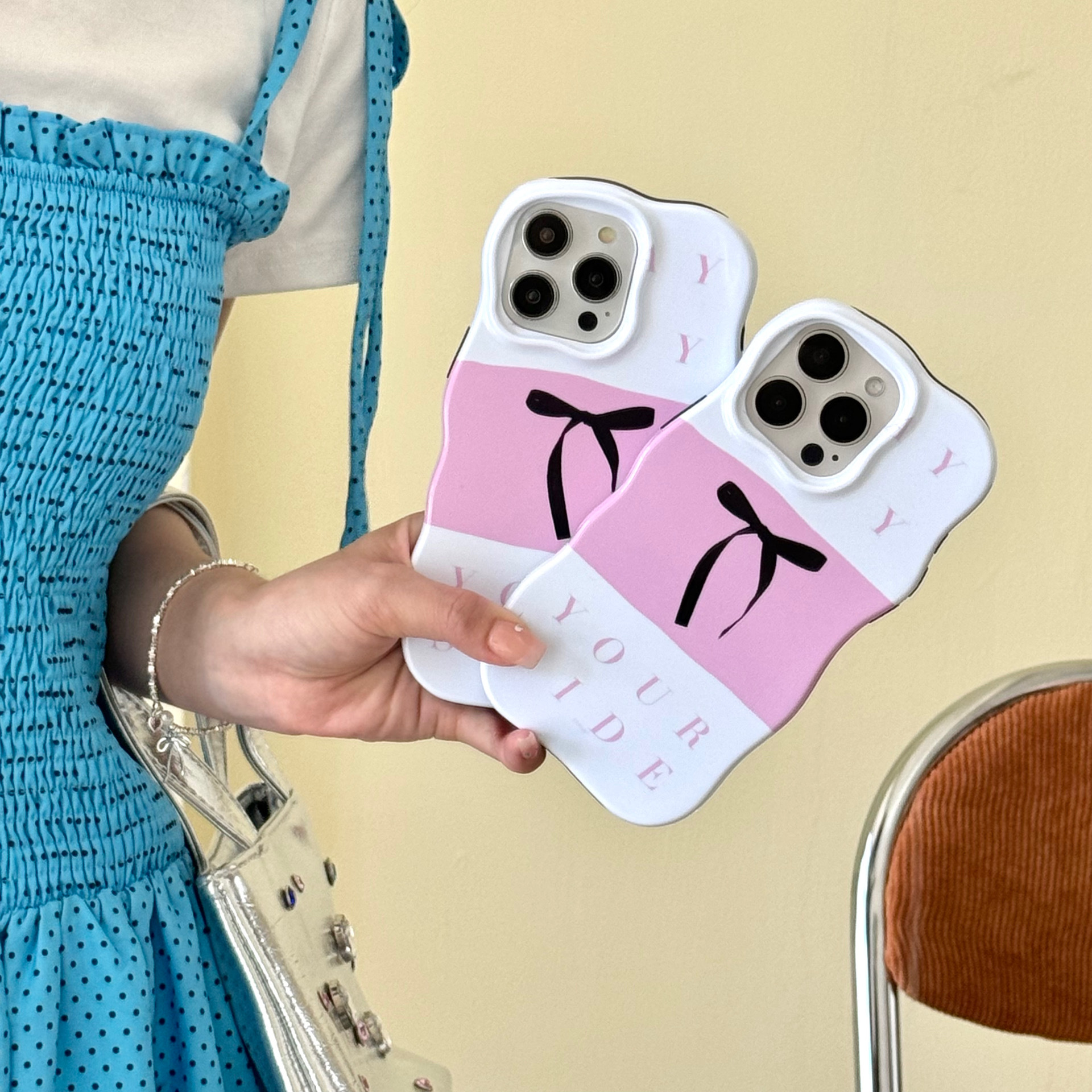 粉色拼接少女蝴蝶结适用iphone14promax苹果15手机壳13/12二合一