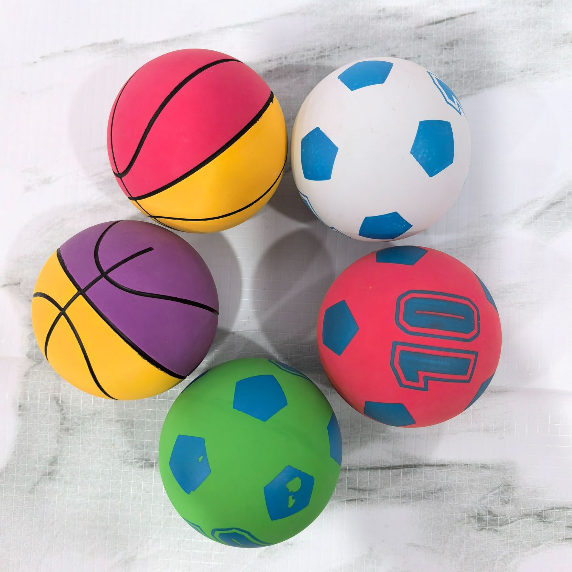 迷你弹力球儿童玩具游乐园小球手抓解压神器 两元店货源批发-阿里巴巴