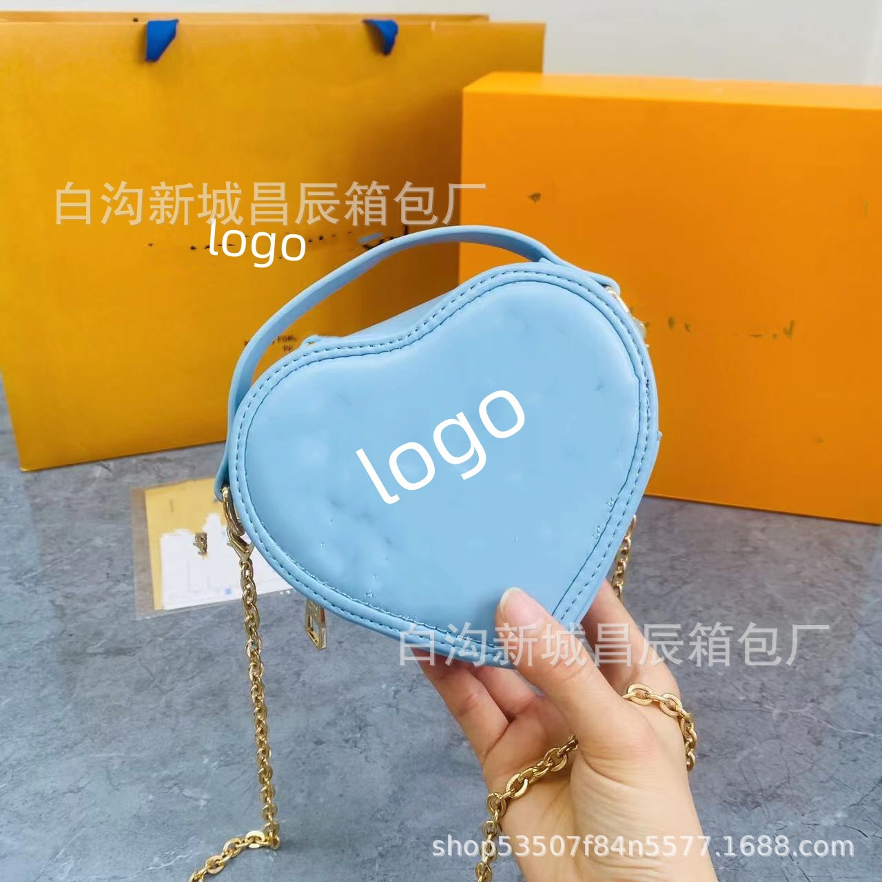 2023 New High-Grade Mini Bag Shoulder Crossbody Portable Heart Bag Stylish and Portable Ladies Lipstick Pack