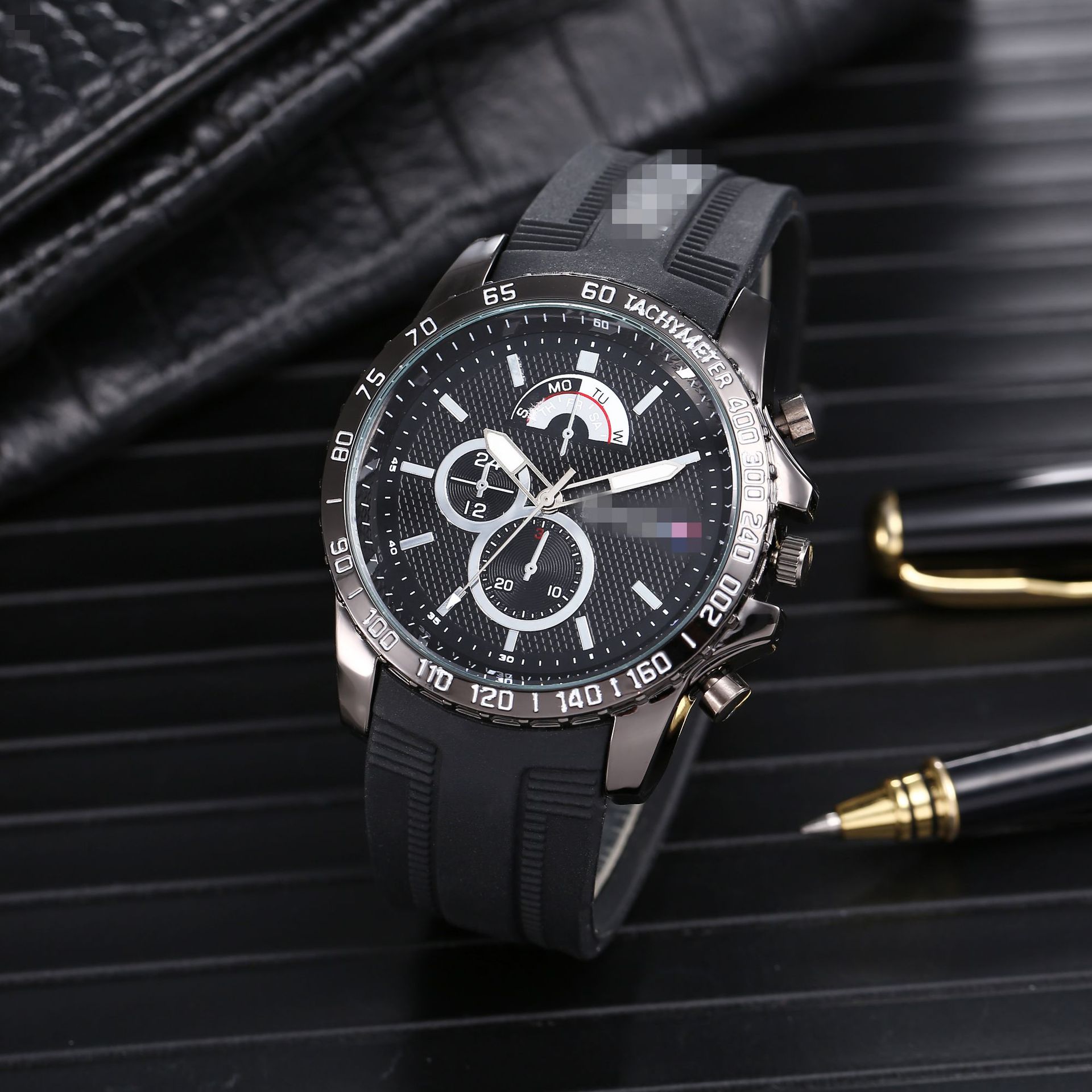 外贸热销时尚运动硅胶手表男士 大表盘石英腕表现货批发