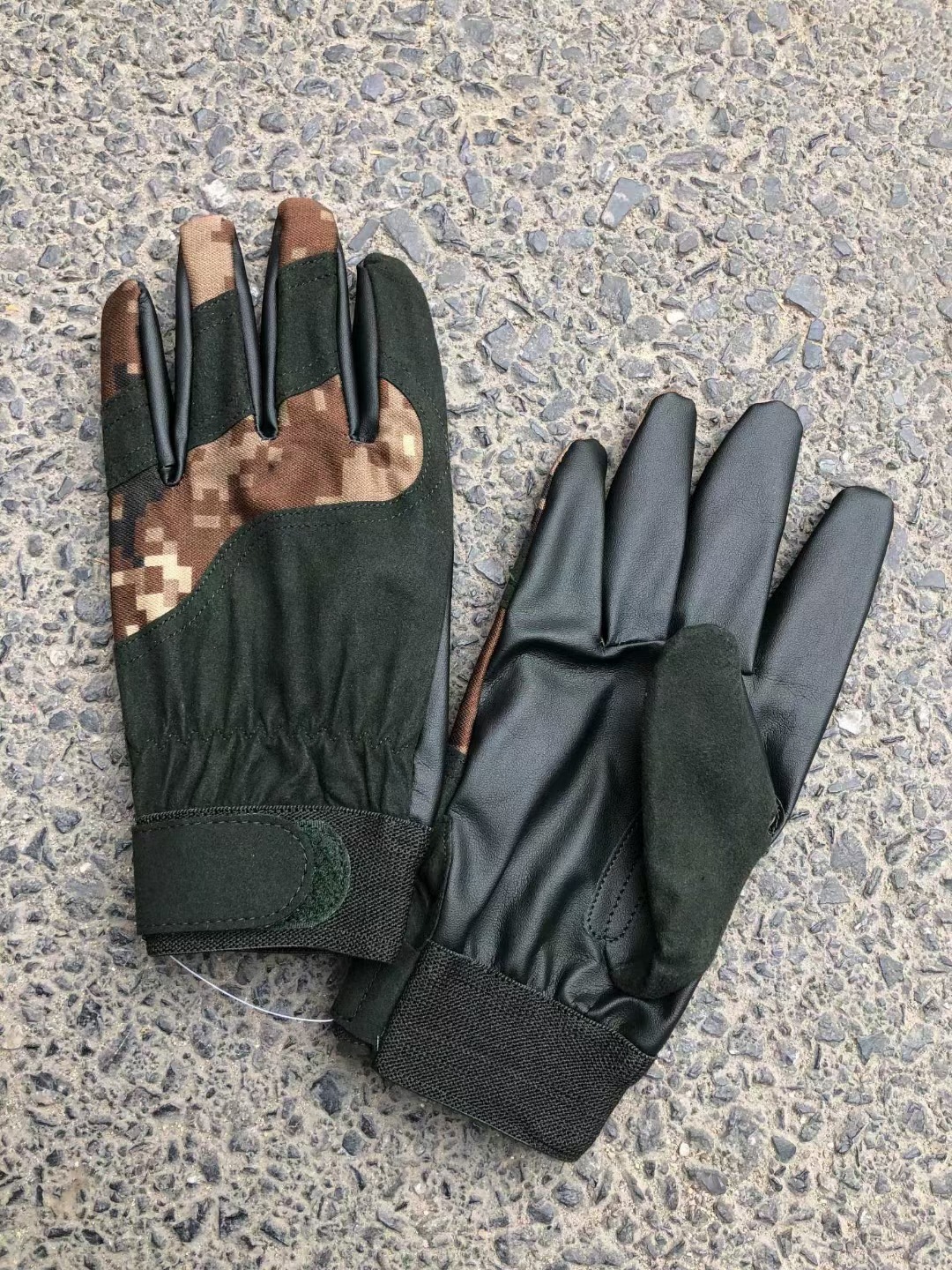 迷彩内手套 荒漠斑点迷彩手套冬季防寒保暖户外军迷骑行手套