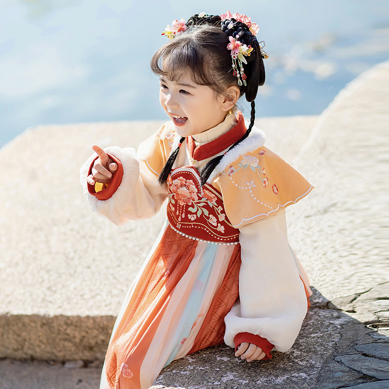 2021新款汉服女童冬装宝宝中国风加厚连衣裙古装小女孩过年拜年服