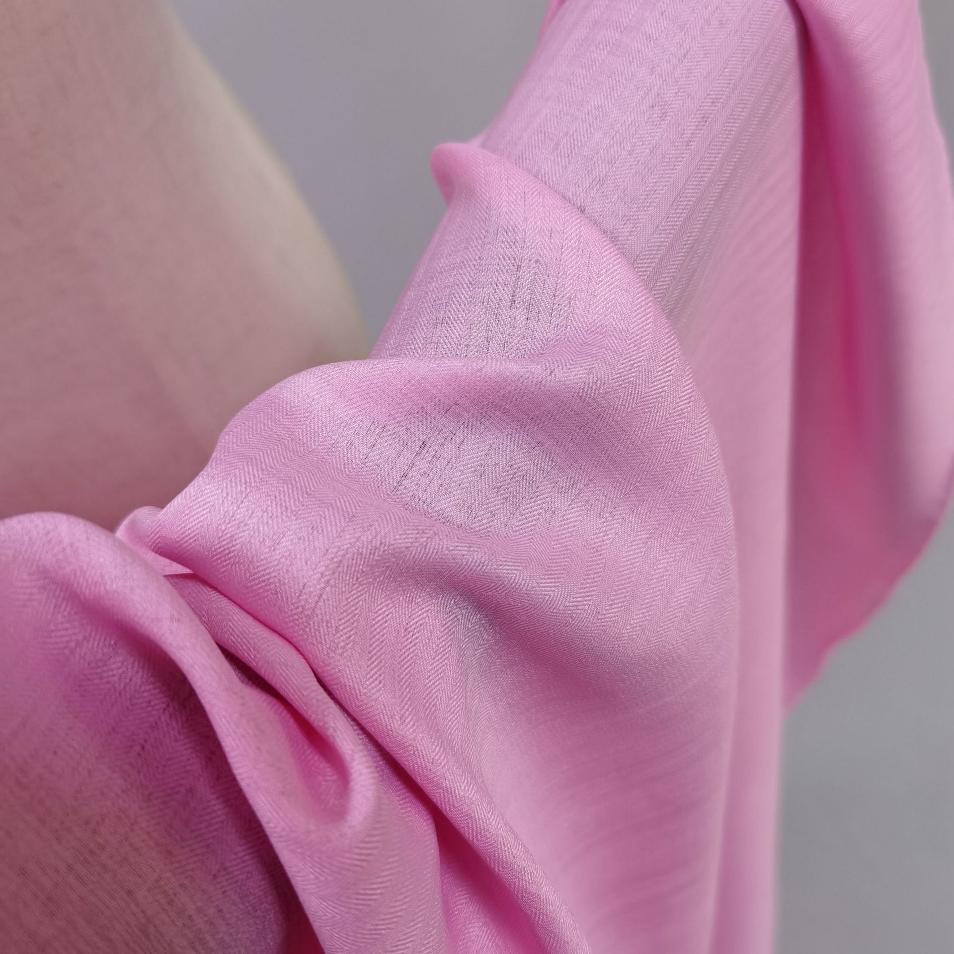 厂家现货供应多丽丝布 欧根纱面料 汉服面料颜色多品种多现货齐全