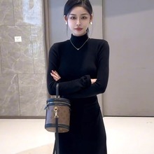 黑色半高领针织连衣裙子女2023新款秋冬配大衣内搭打底长裙御姐风